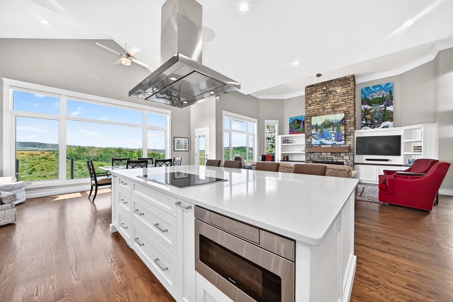 148 Scenic Ridge Crescent NW
