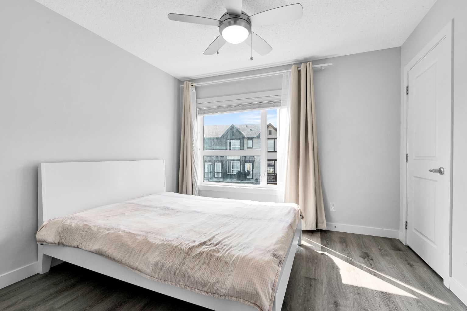 512, 16 Evanscrest Park NW