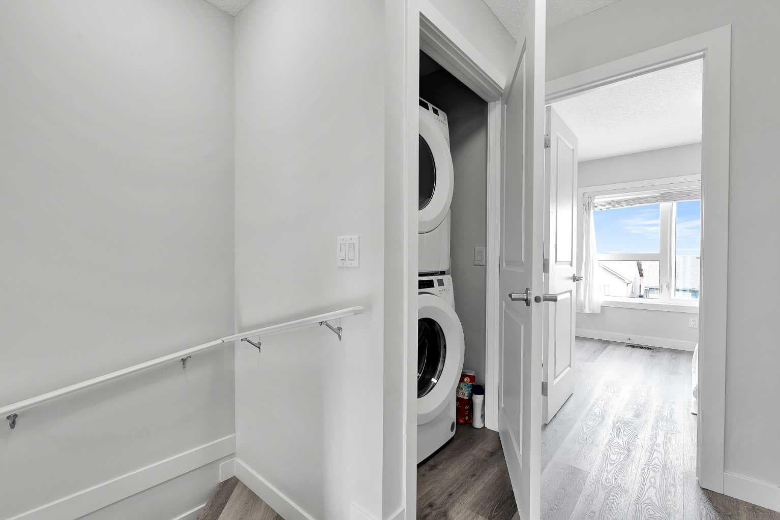512, 16 Evanscrest Park NW