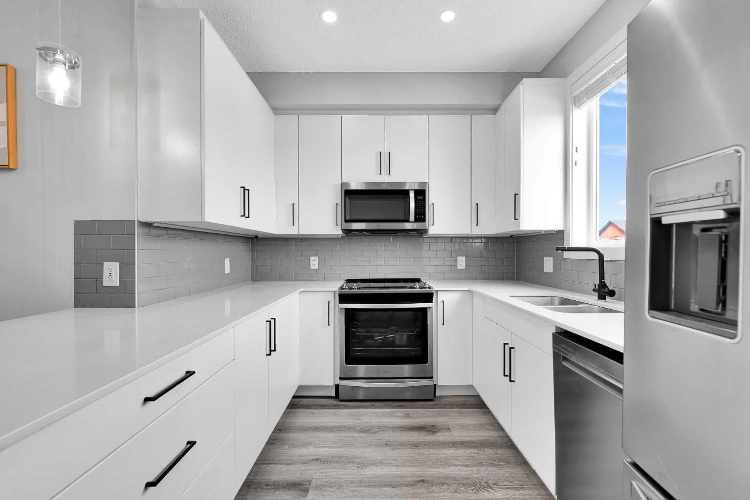 512, 16 Evanscrest Park NW