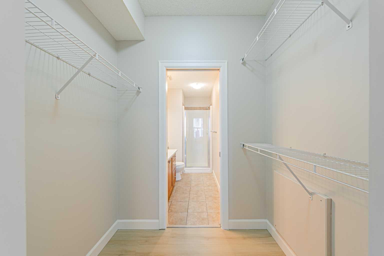 322, 88 Arbour Lake Road NW