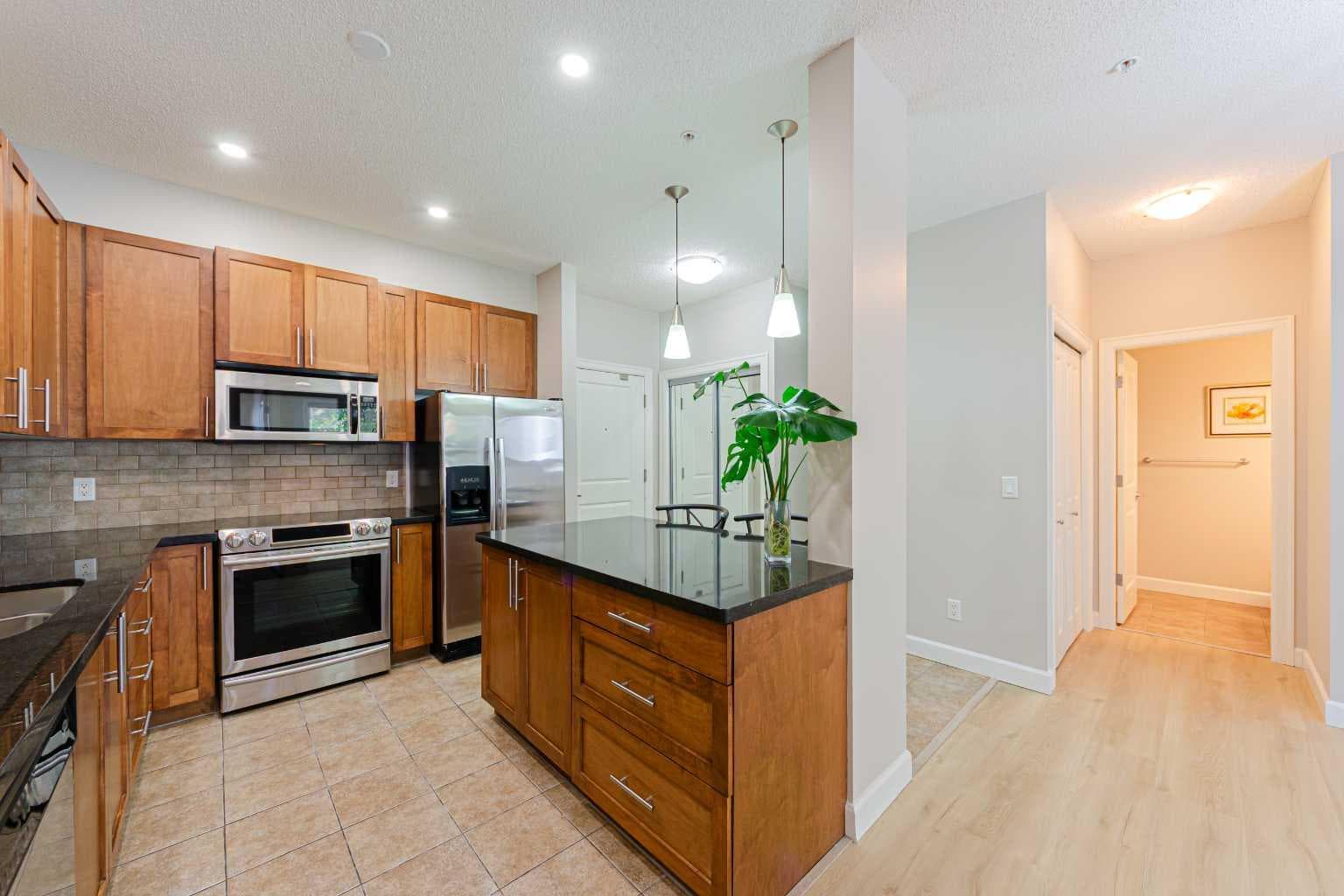 322, 88 Arbour Lake Road NW