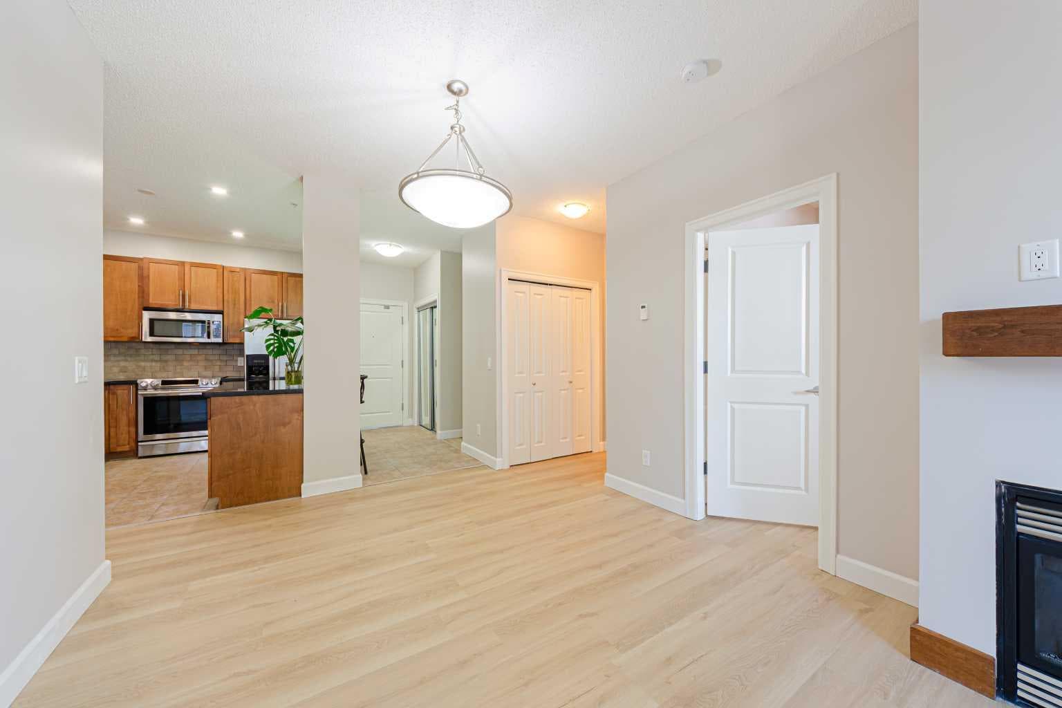 322, 88 Arbour Lake Road NW