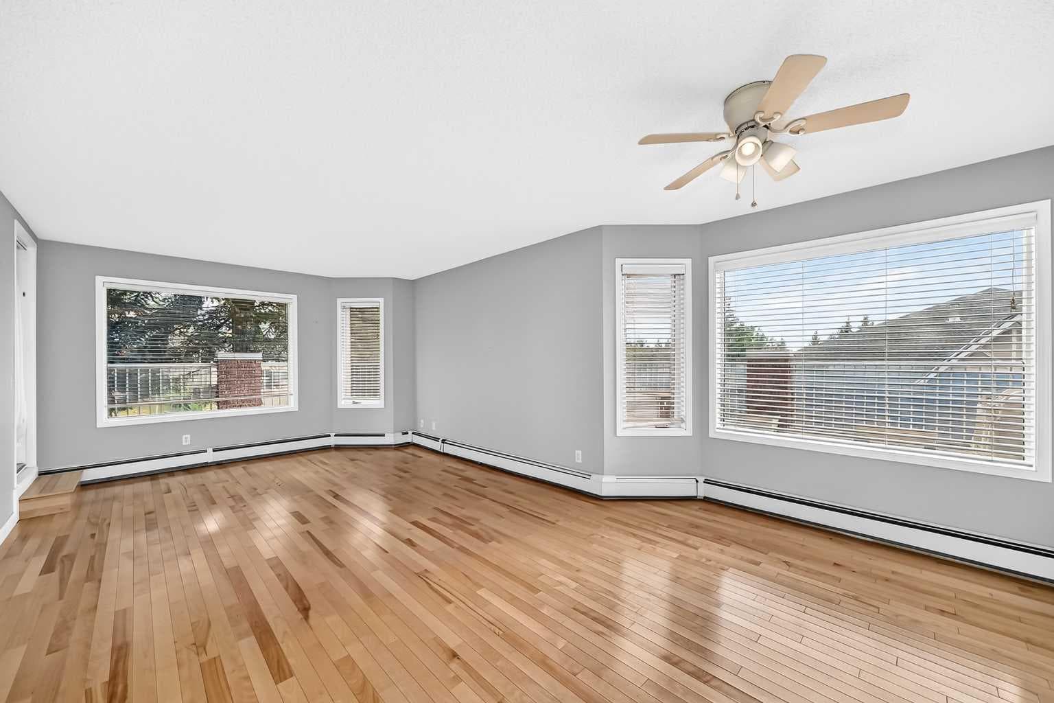 1109, 1109 Hawksbrow Point NW