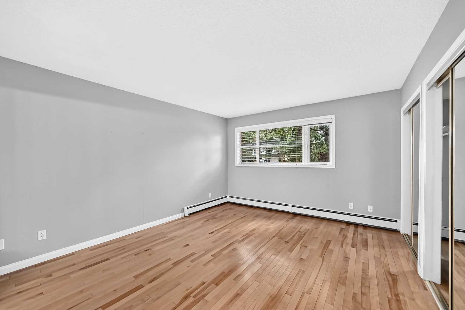 1109, 1109 Hawksbrow Point NW