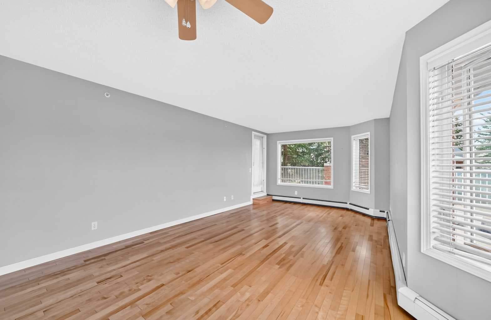 1109, 1109 Hawksbrow Point NW