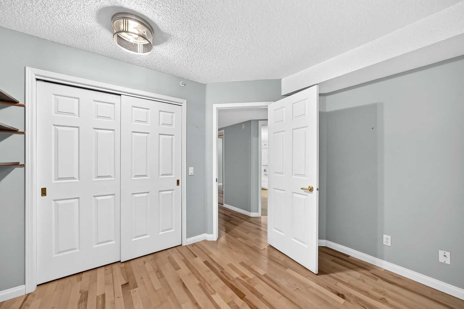 1109, 1109 Hawksbrow Point NW