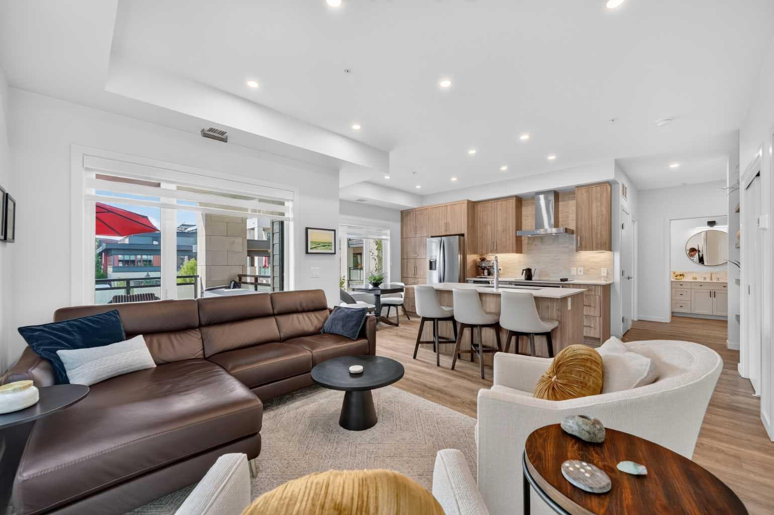 219, 12 Mahogany Path SE