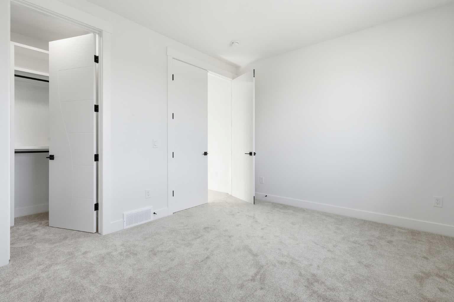 15 WATERCREST Gate 