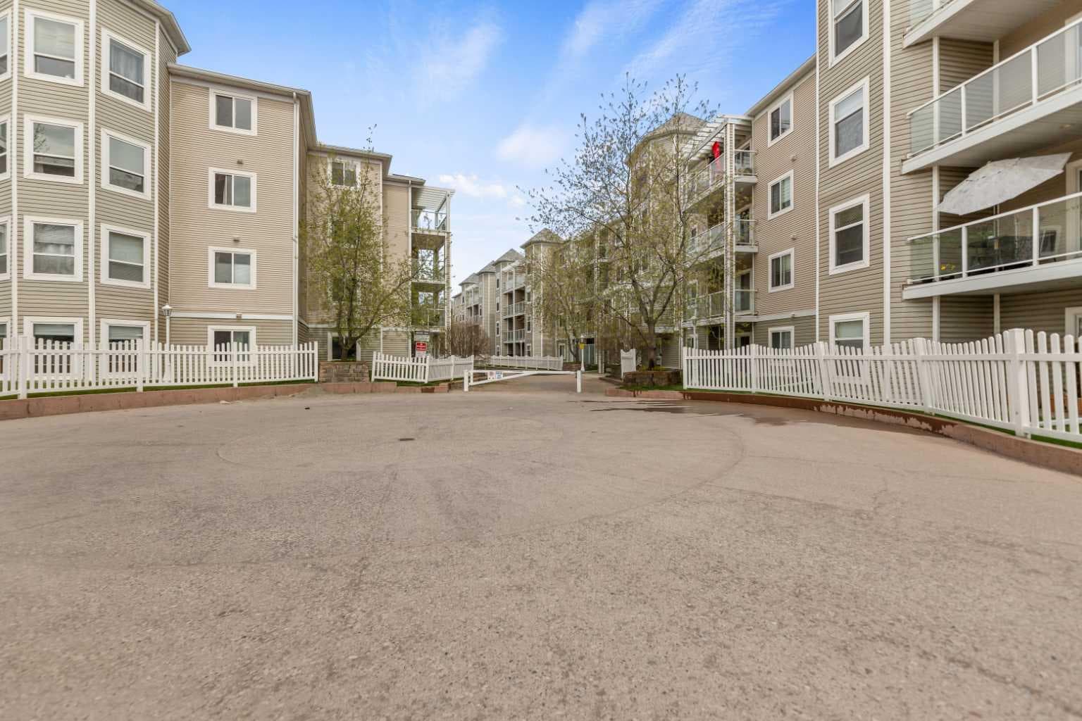 410, 290 Shawville Way SE
