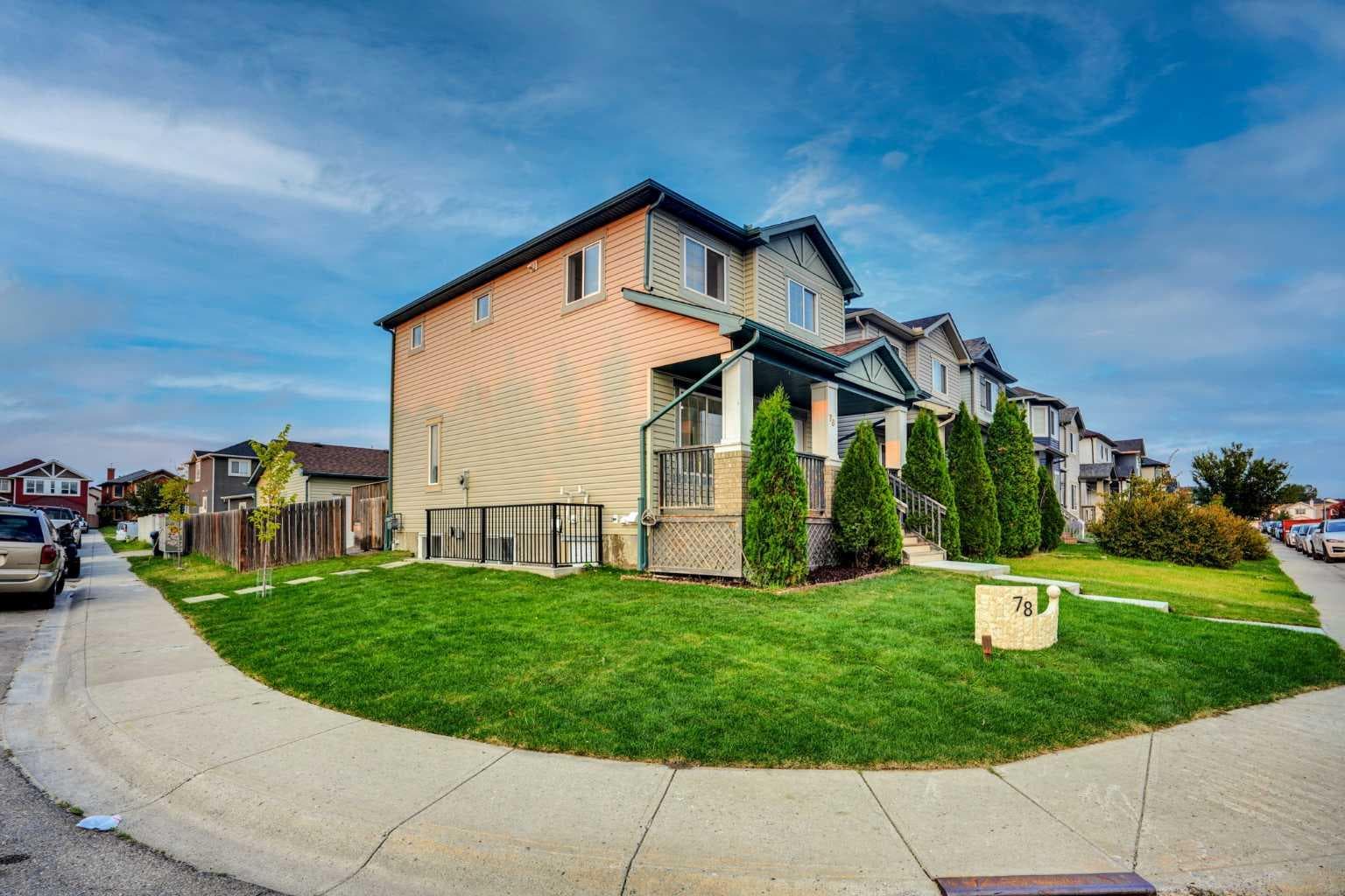 78 Saddlecrest Place NE