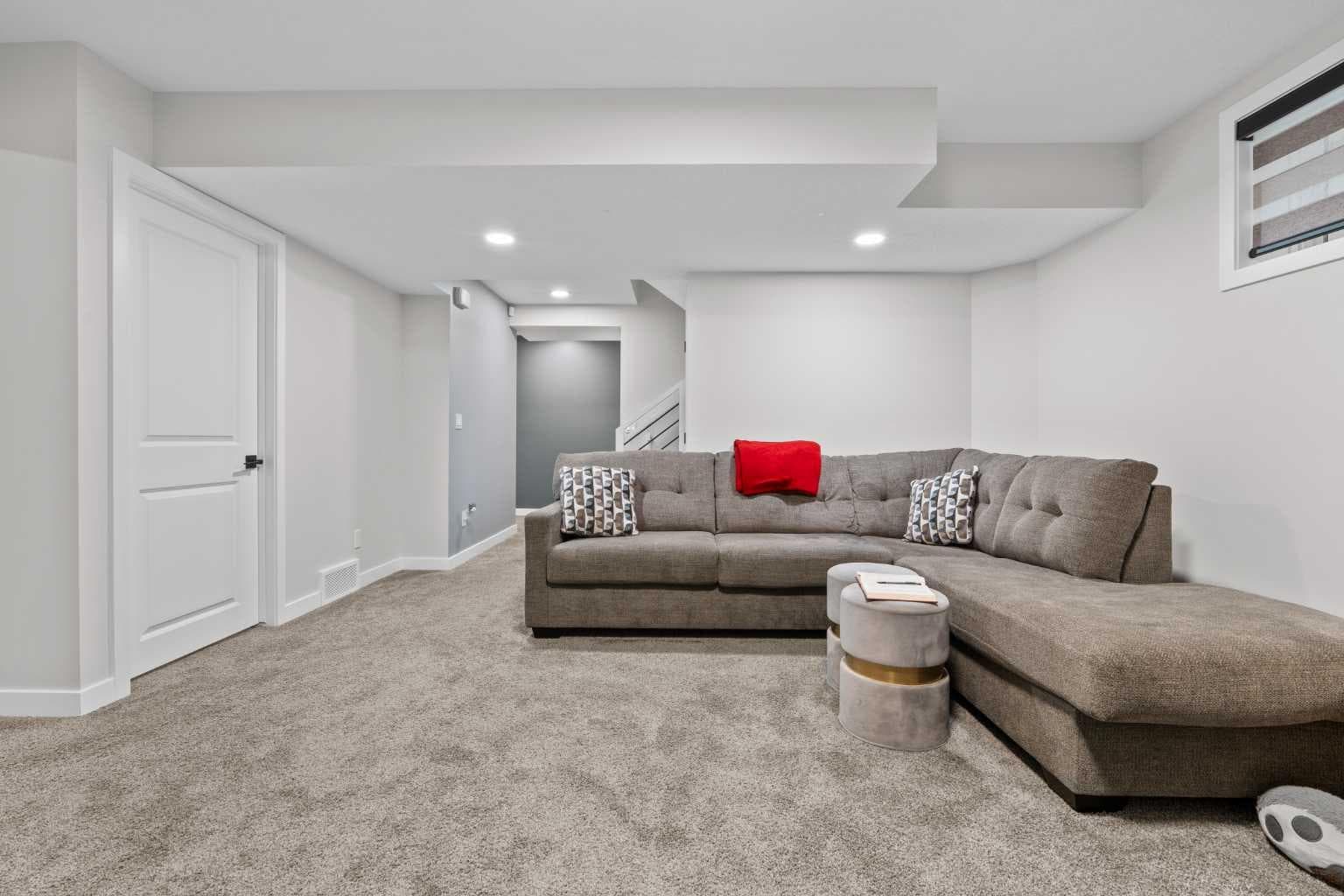 308 Coopersfield Rise SW