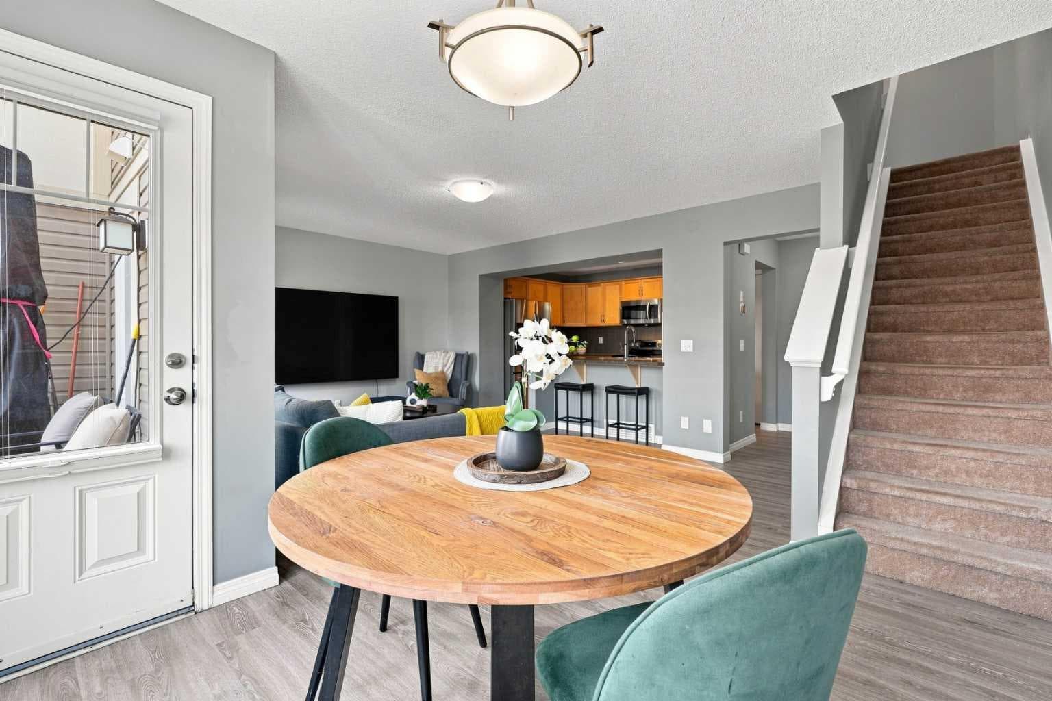 149 Windstone Avenue SW