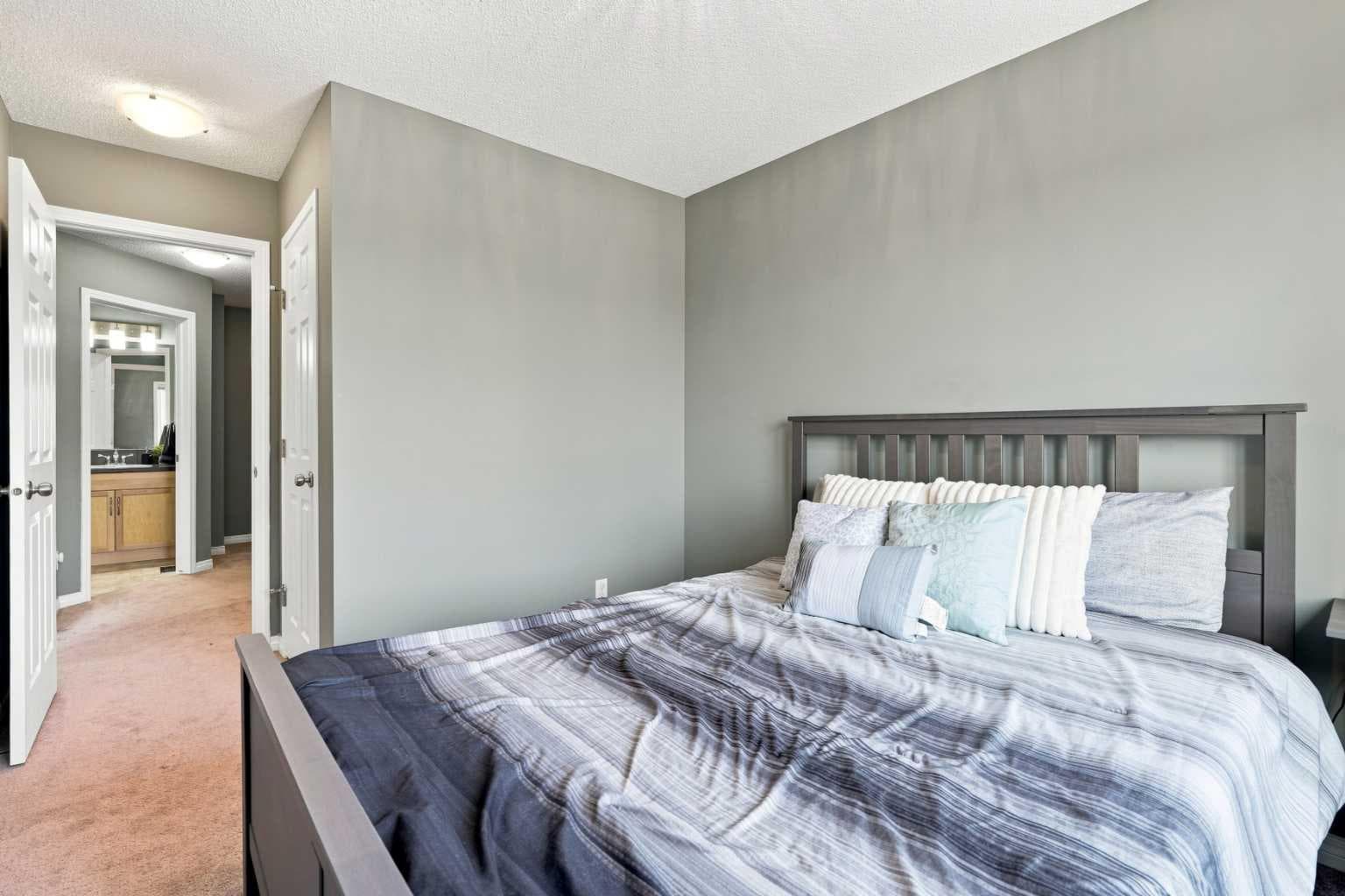 149 Windstone Avenue SW