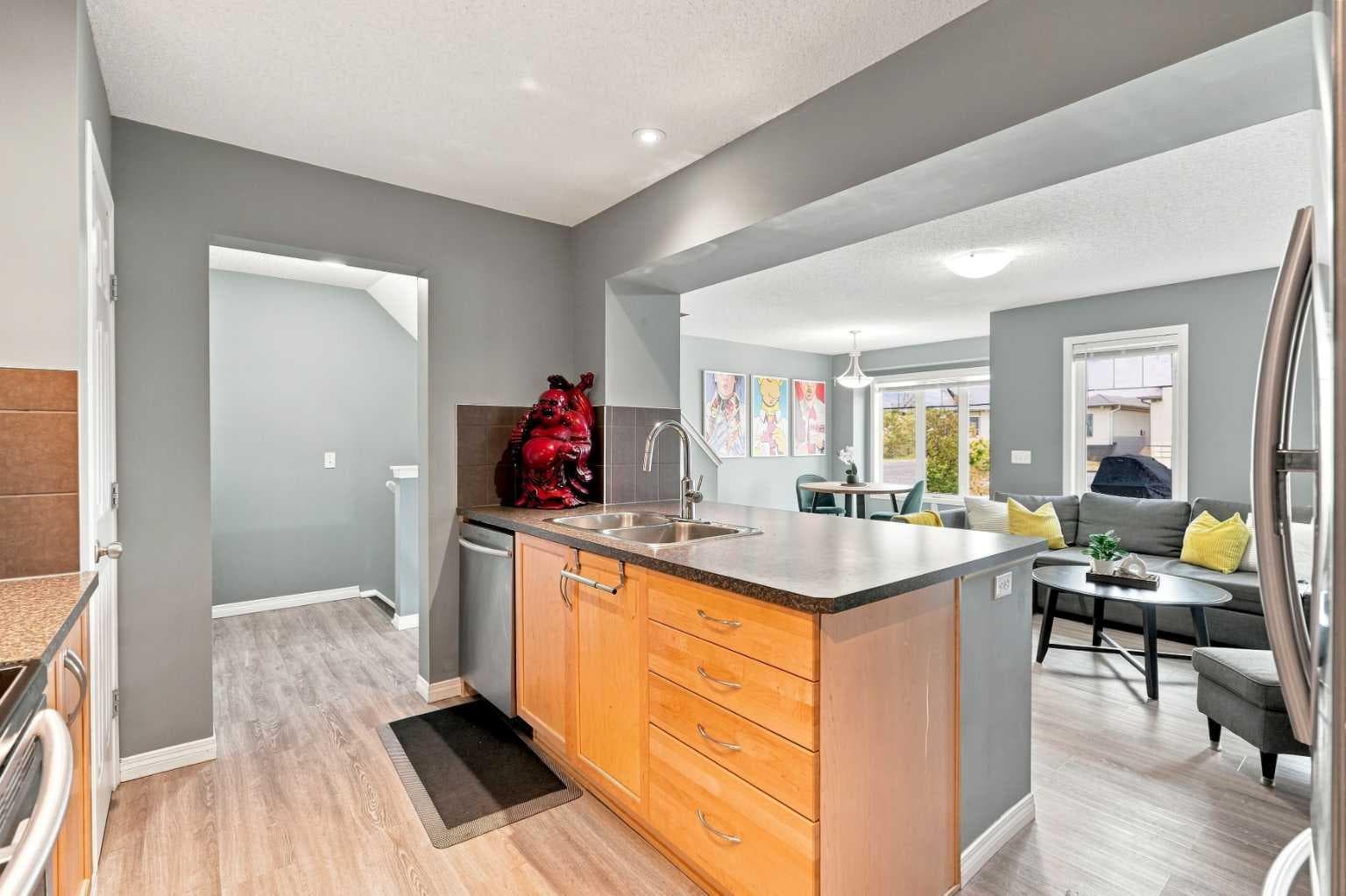 149 Windstone Avenue SW