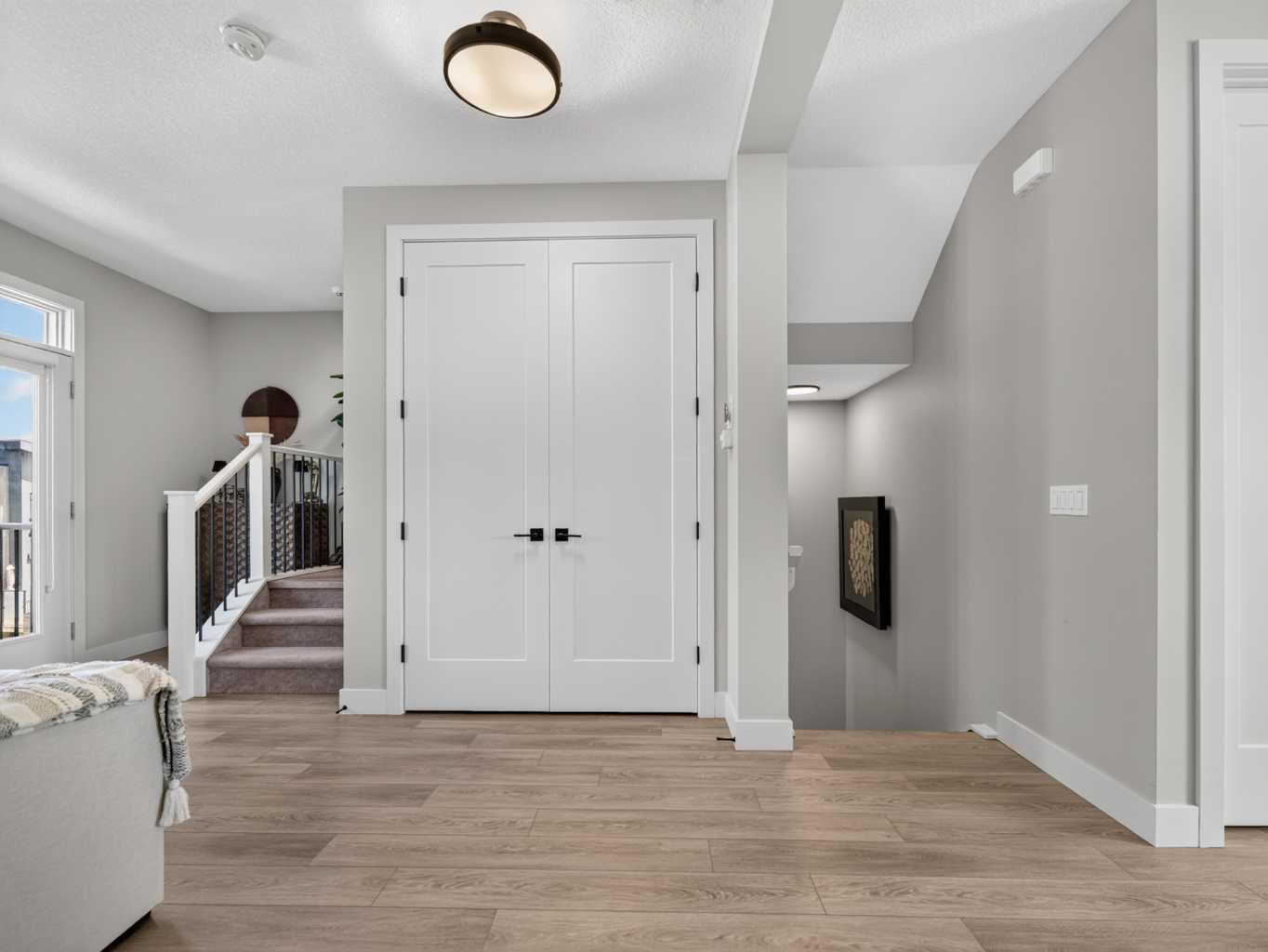 307 Royal Elm Road NW