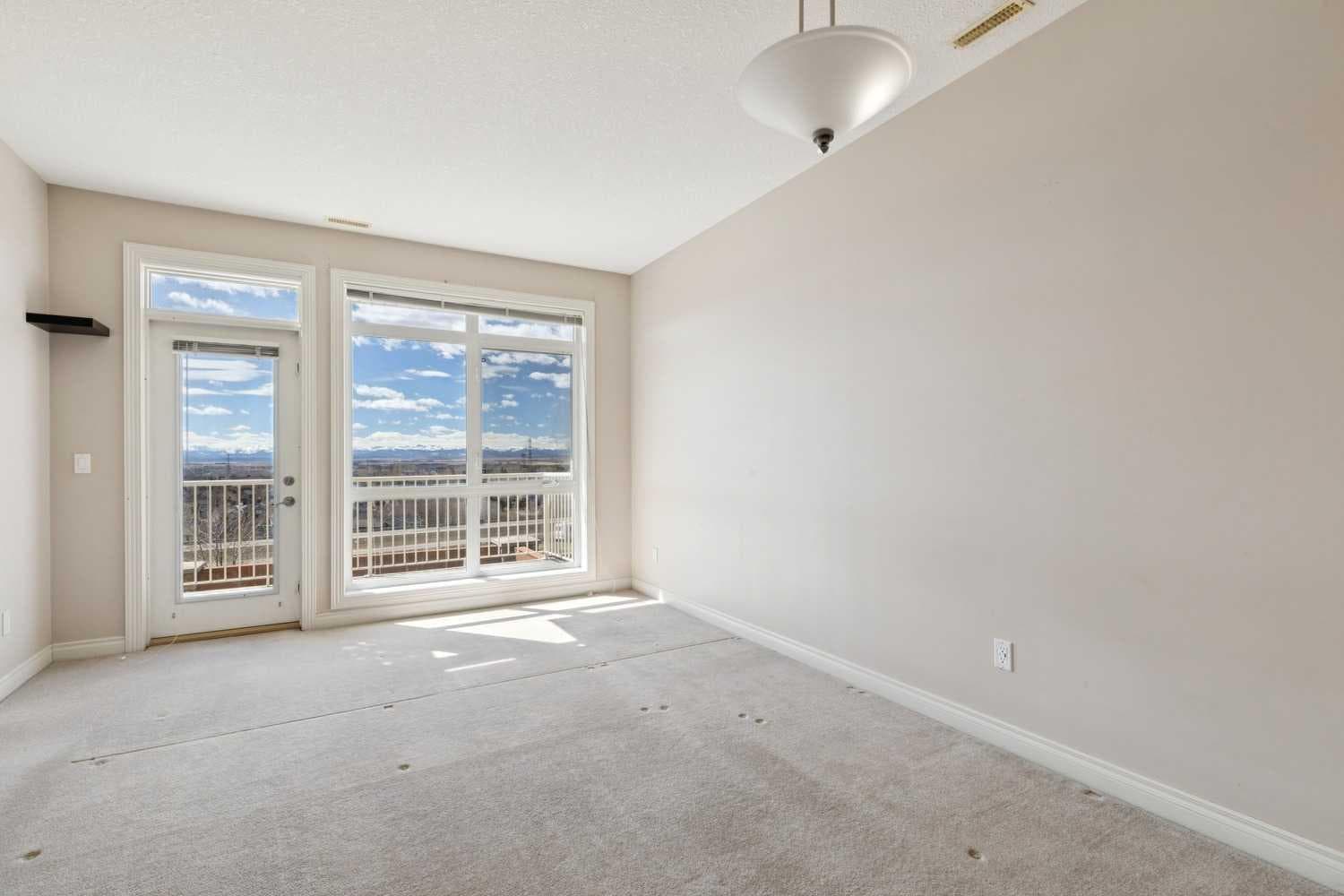 14, 169 Rockyledge View NW