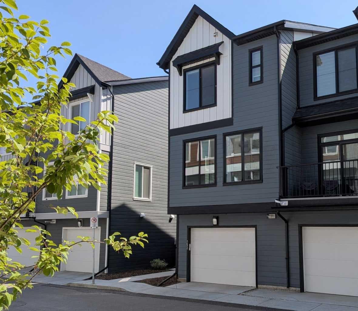 152, 380 Seton Villas SE