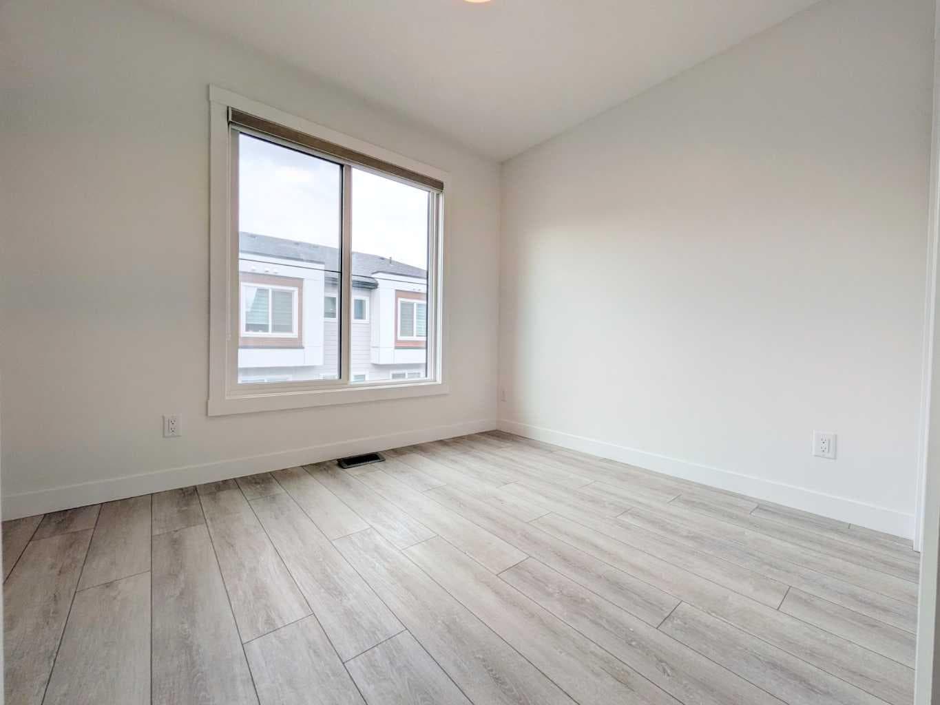 152, 380 Seton Villas SE