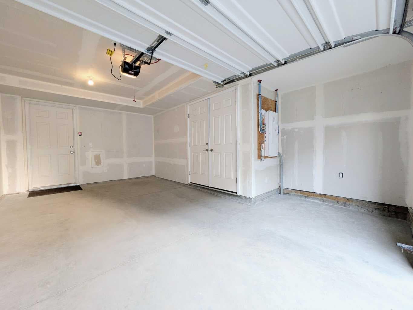 152, 380 Seton Villas SE