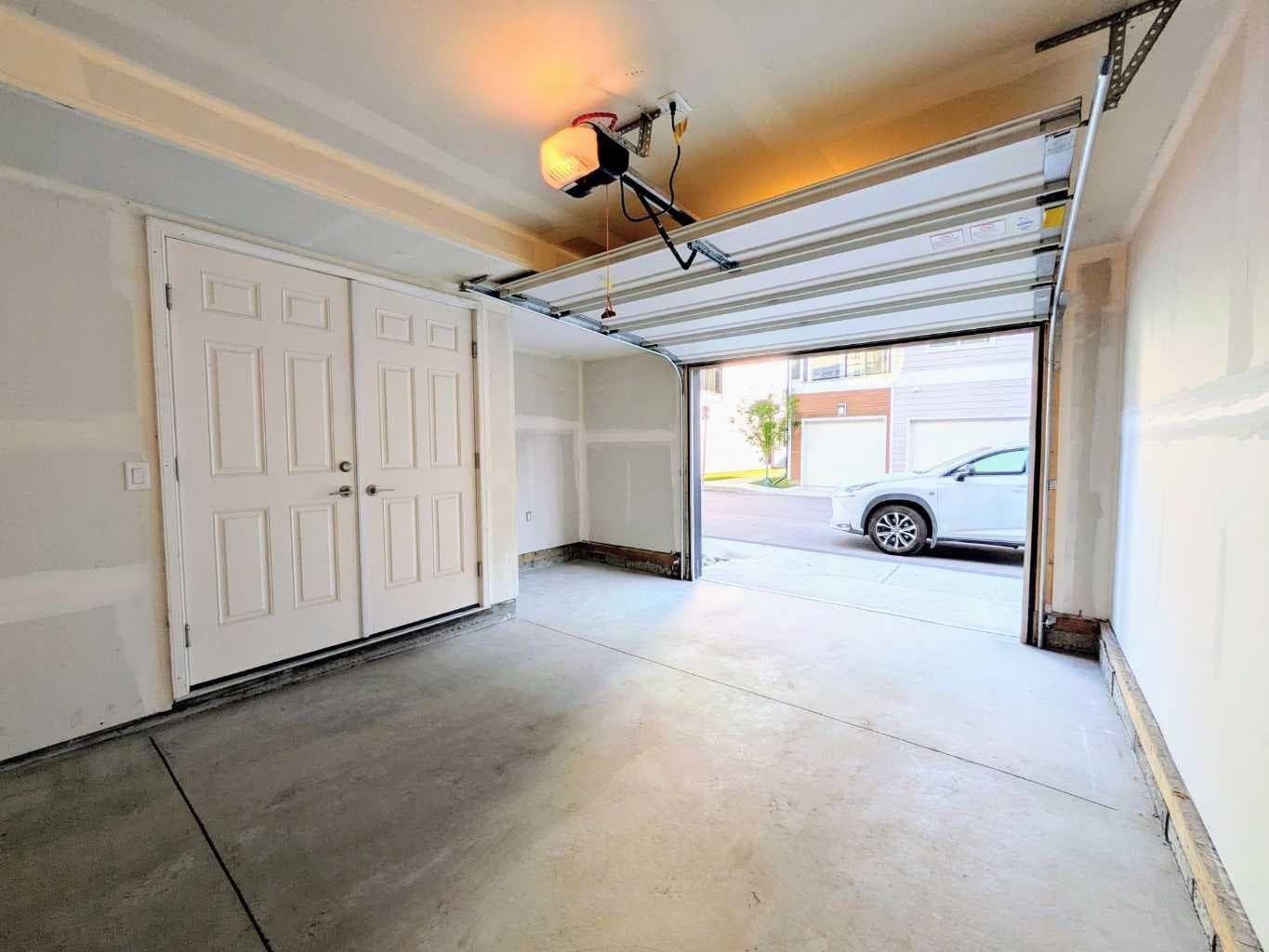 152, 380 Seton Villas SE