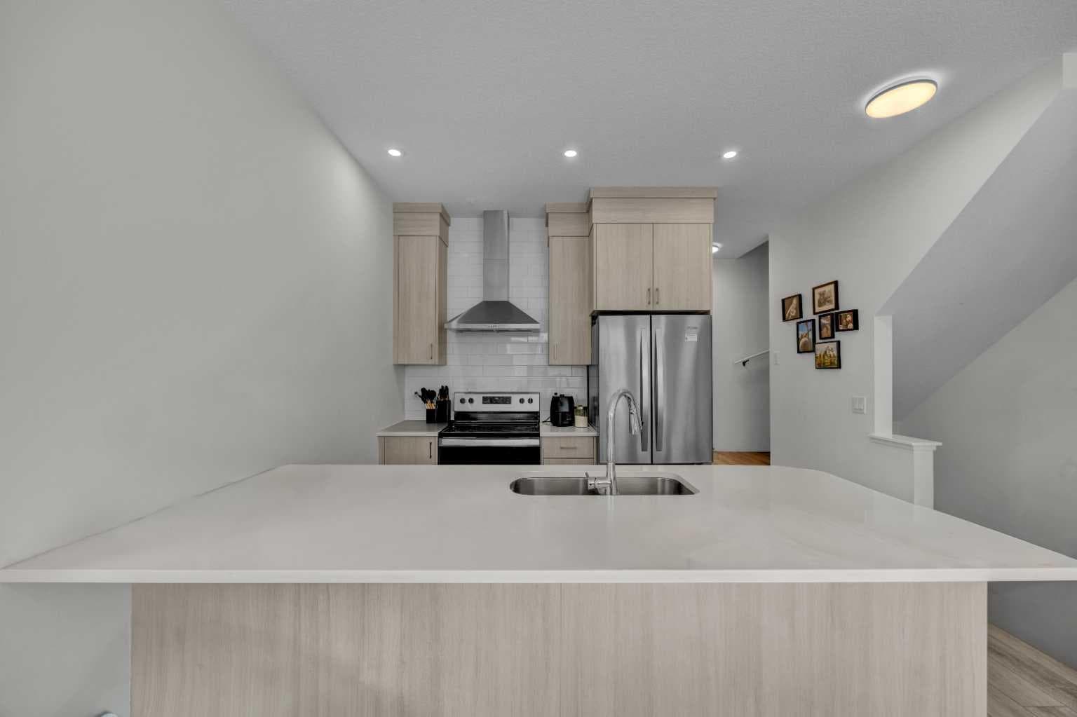 152, 380 Seton Villas SE