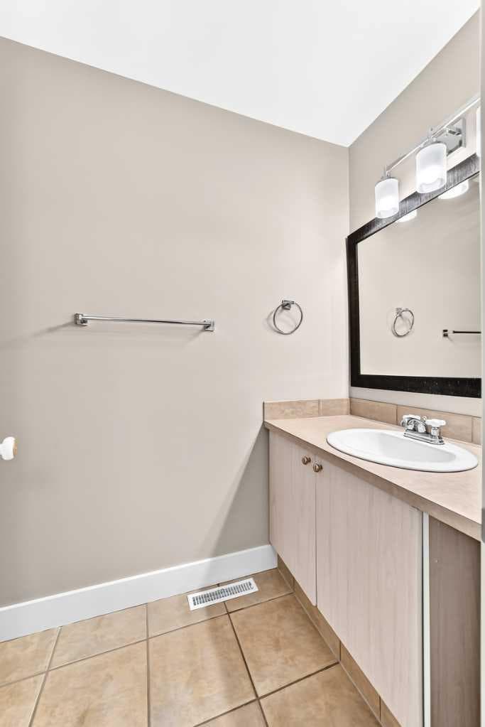 84 Brae Glen Lane SW