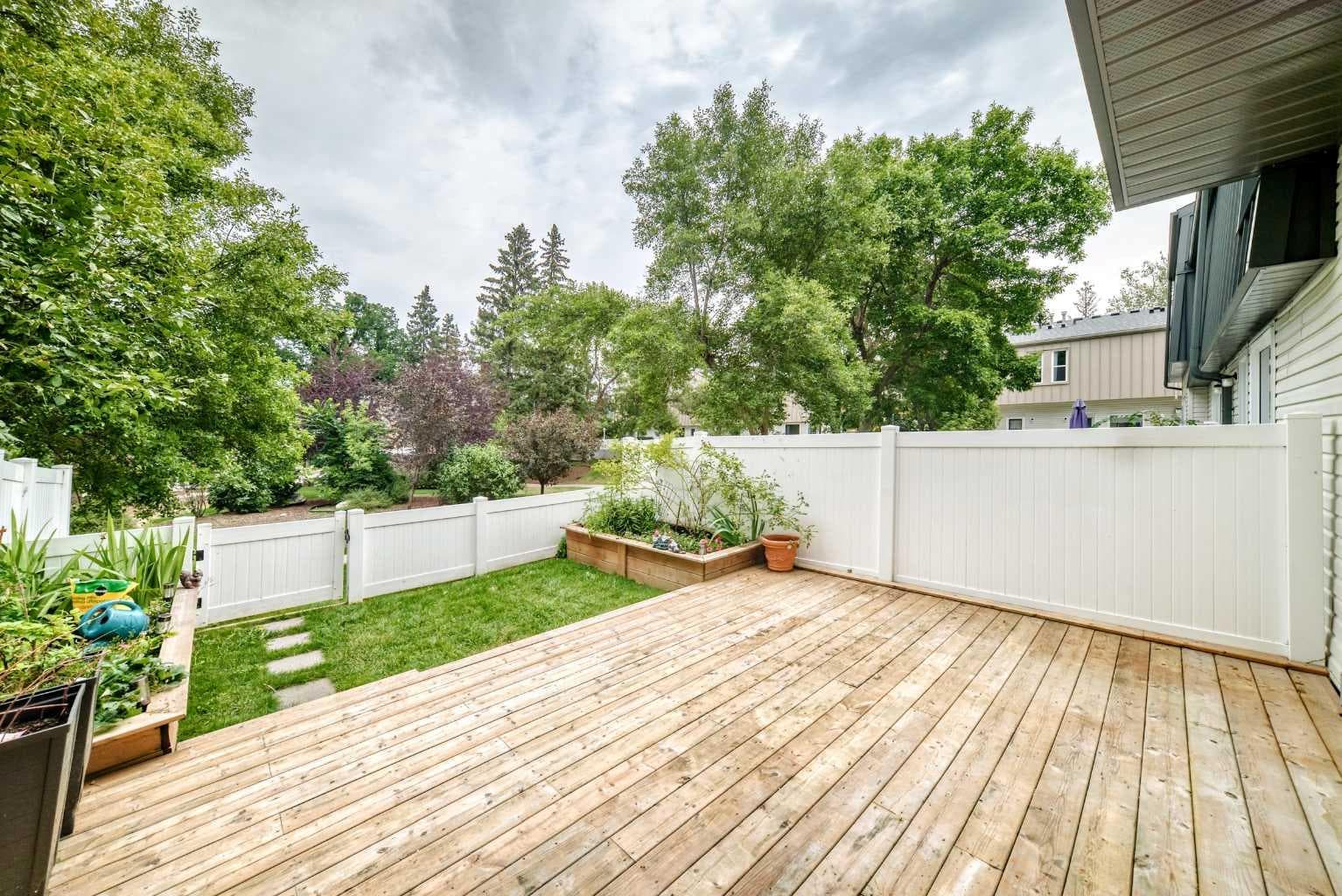 84 Brae Glen Lane SW