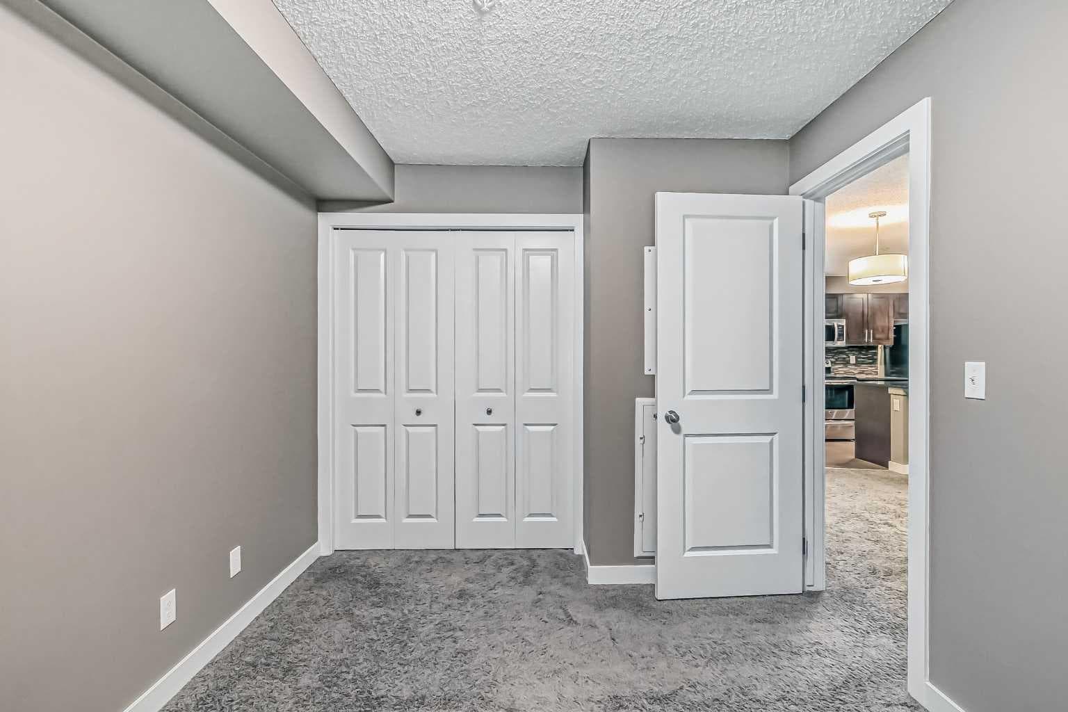 305, 195 Kincora Glen Road NW