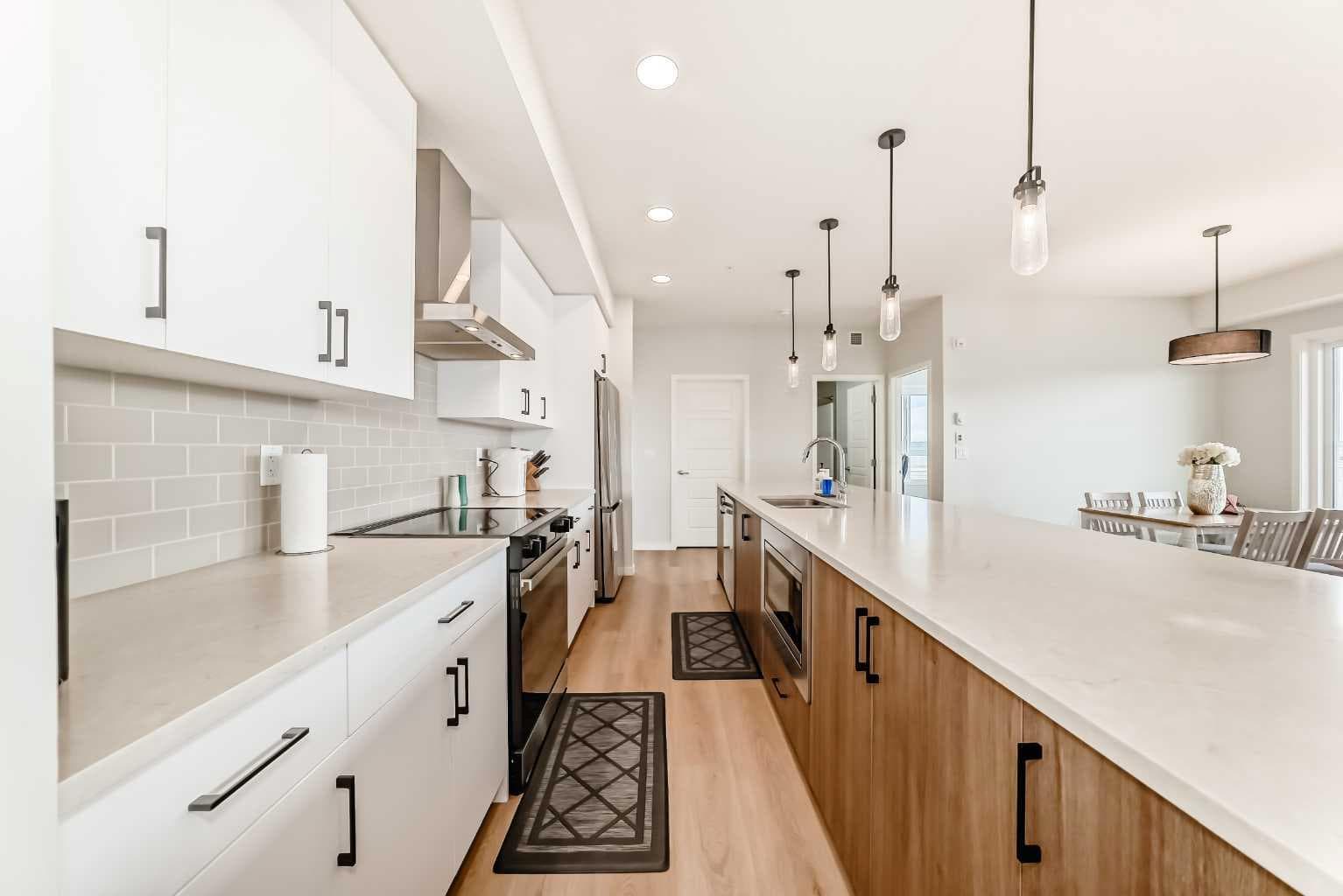 4315, 550 Belmont Street SW