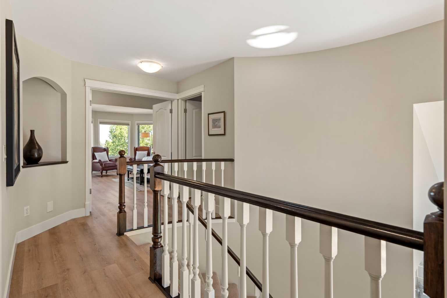 12 Mt Norquay Gate SE