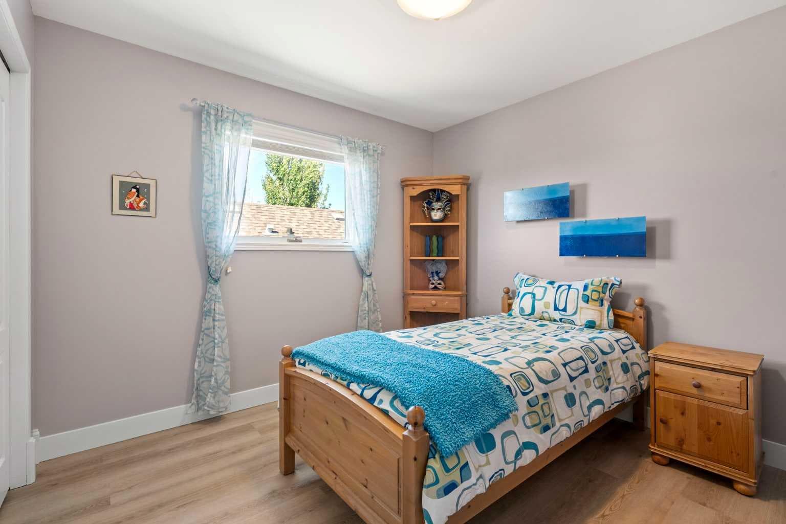 12 Mt Norquay Gate SE