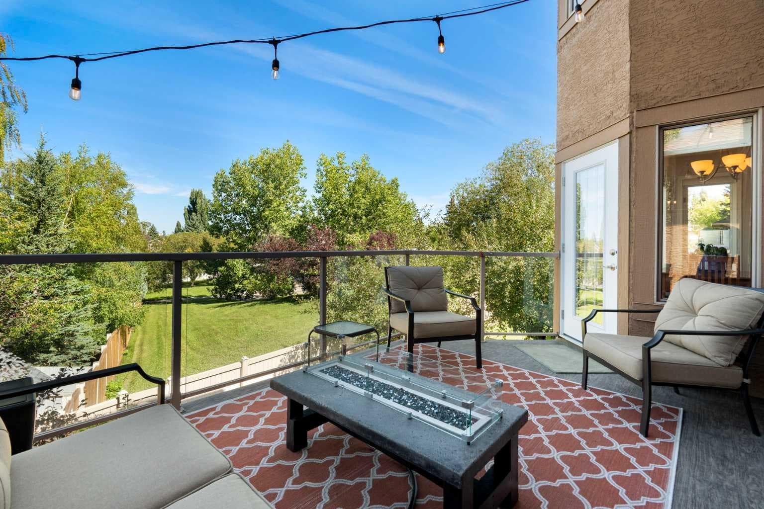 12 Mt Norquay Gate SE