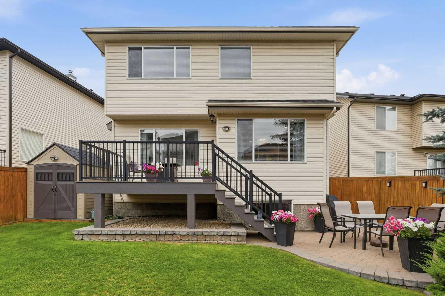 182 Kincora Park NW