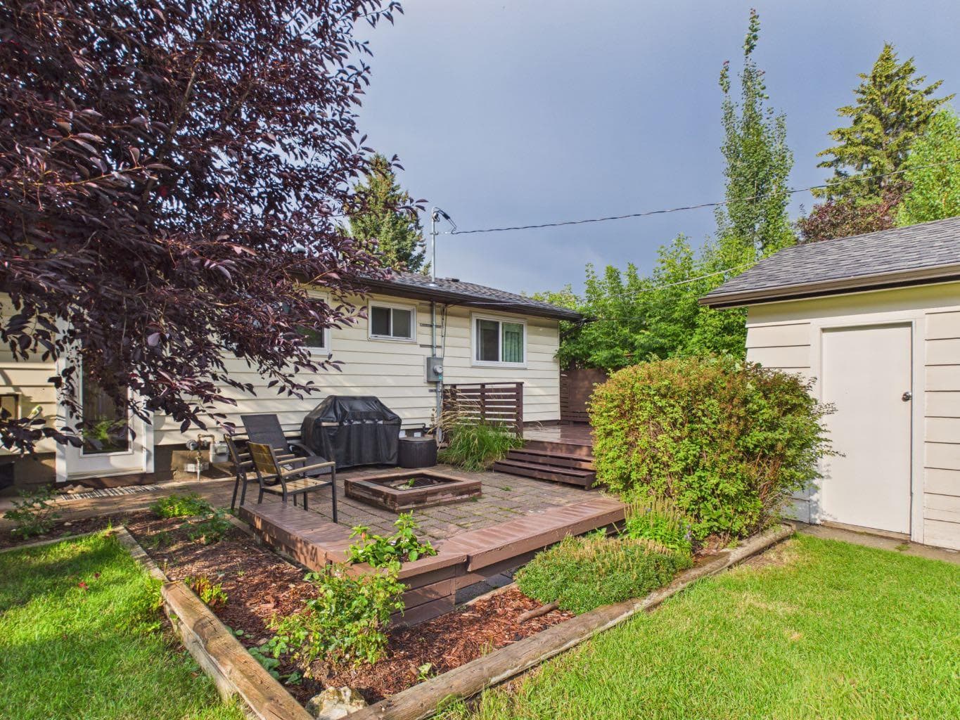 15 Hazelwood Crescent SW