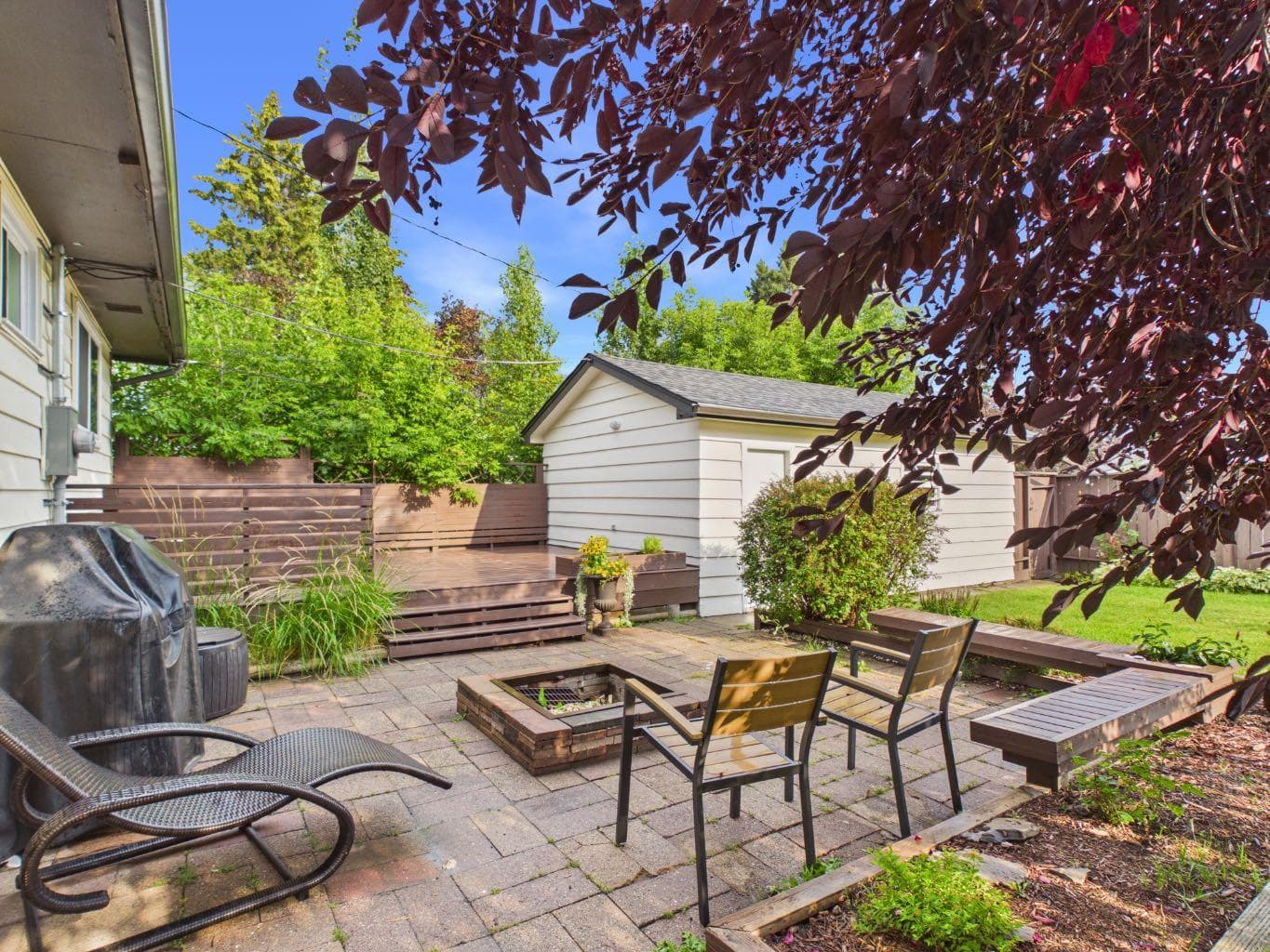 15 Hazelwood Crescent SW