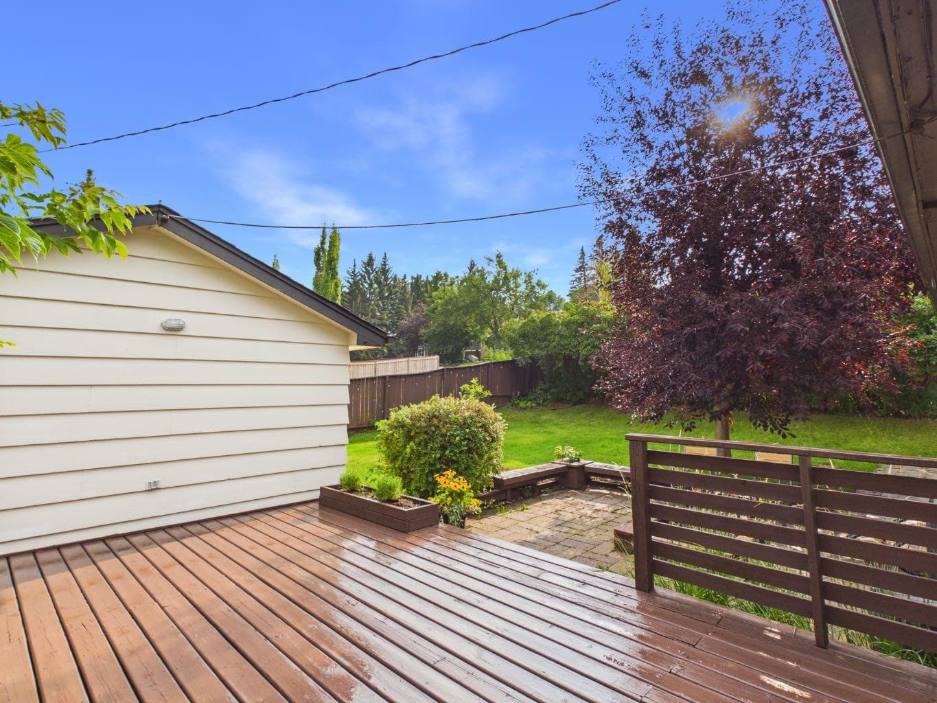 15 Hazelwood Crescent SW