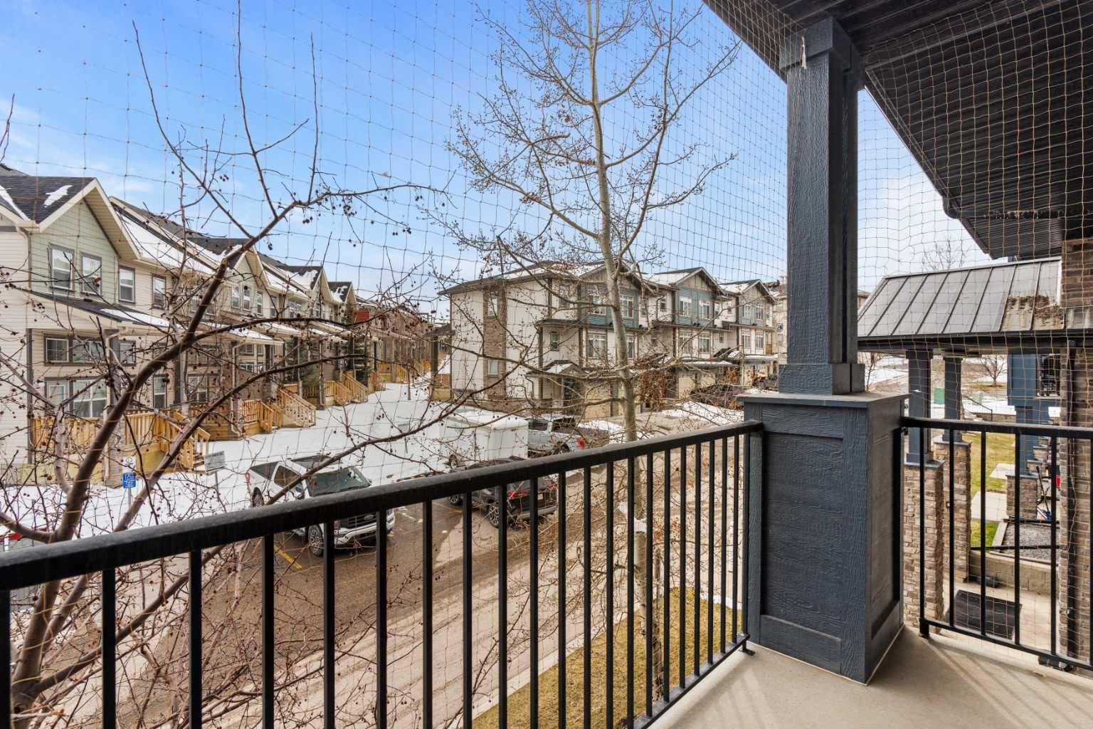 212, 10 Panatella Road NW