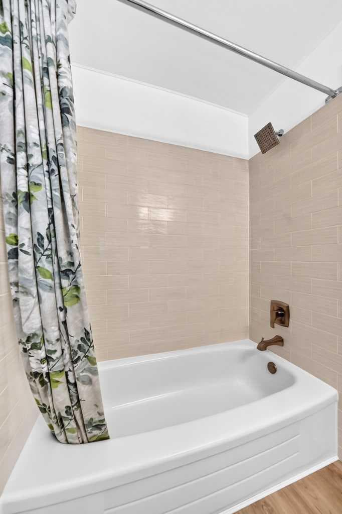 135 Woodsman Lane SW
