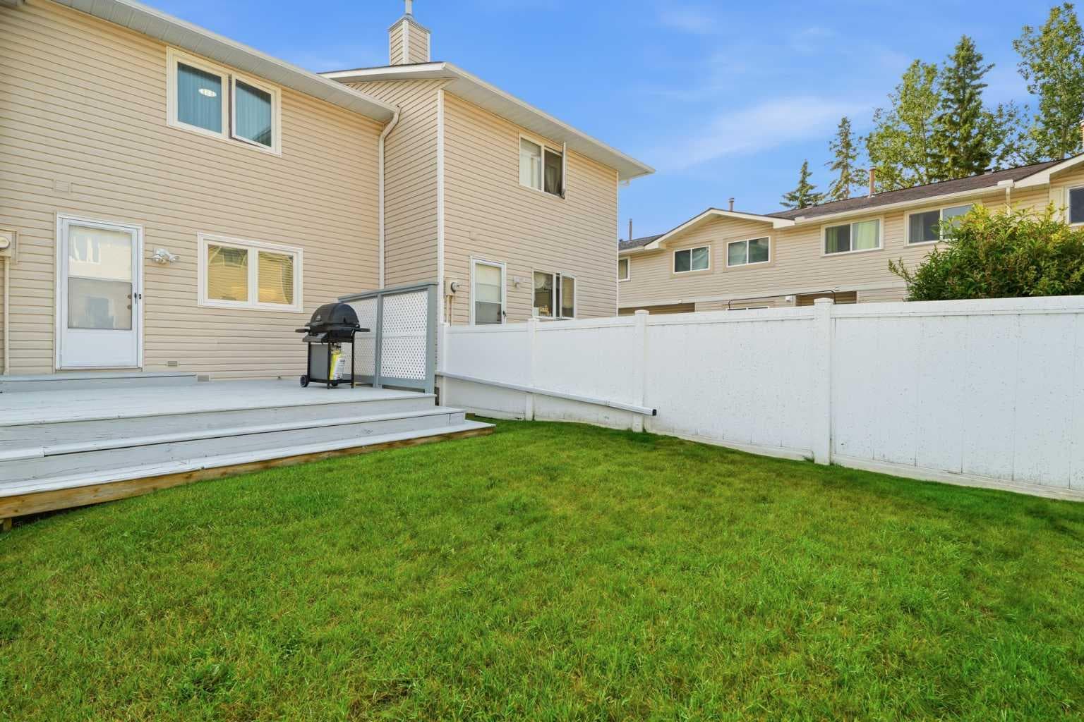 135 Woodsman Lane SW