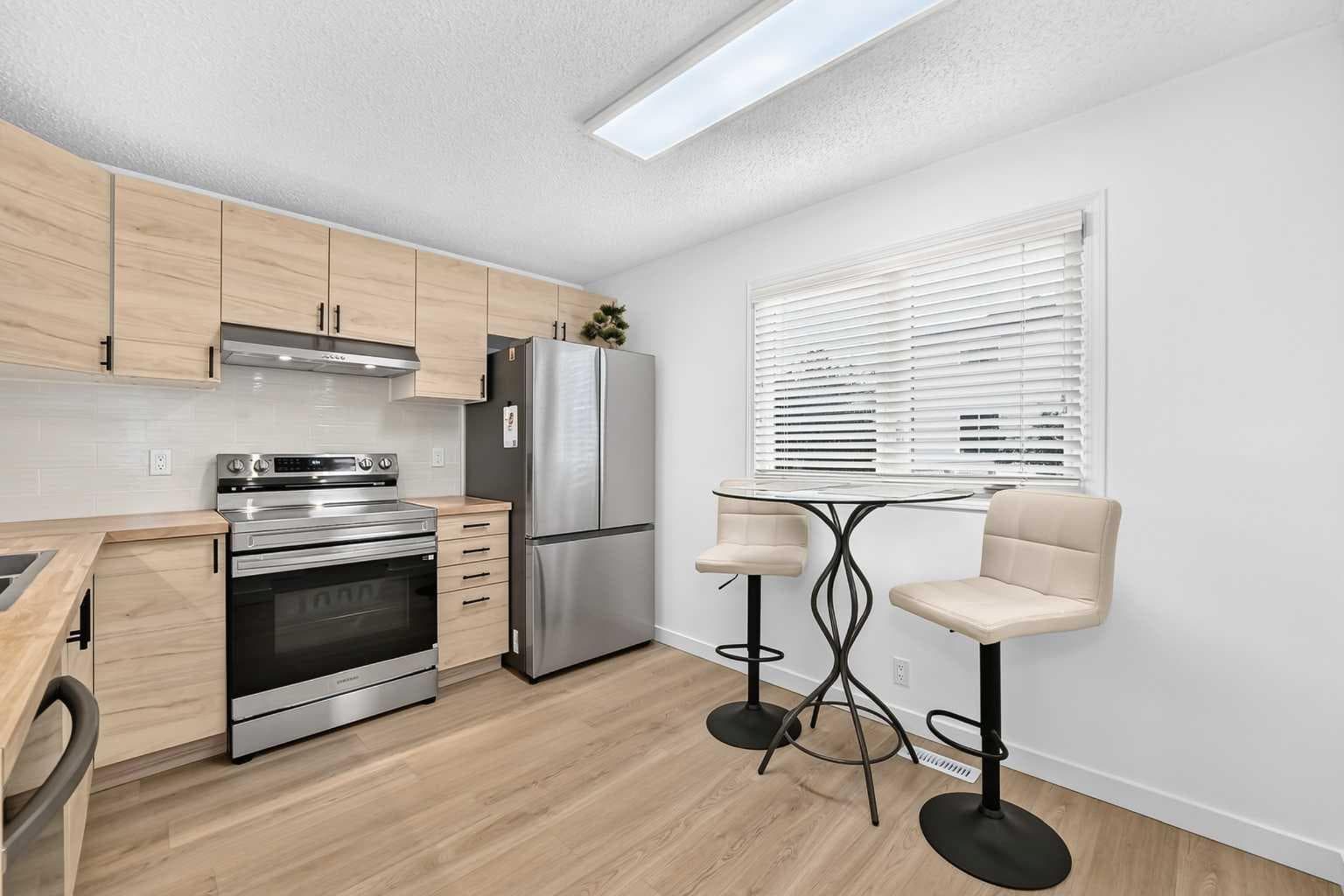 135 Woodsman Lane SW