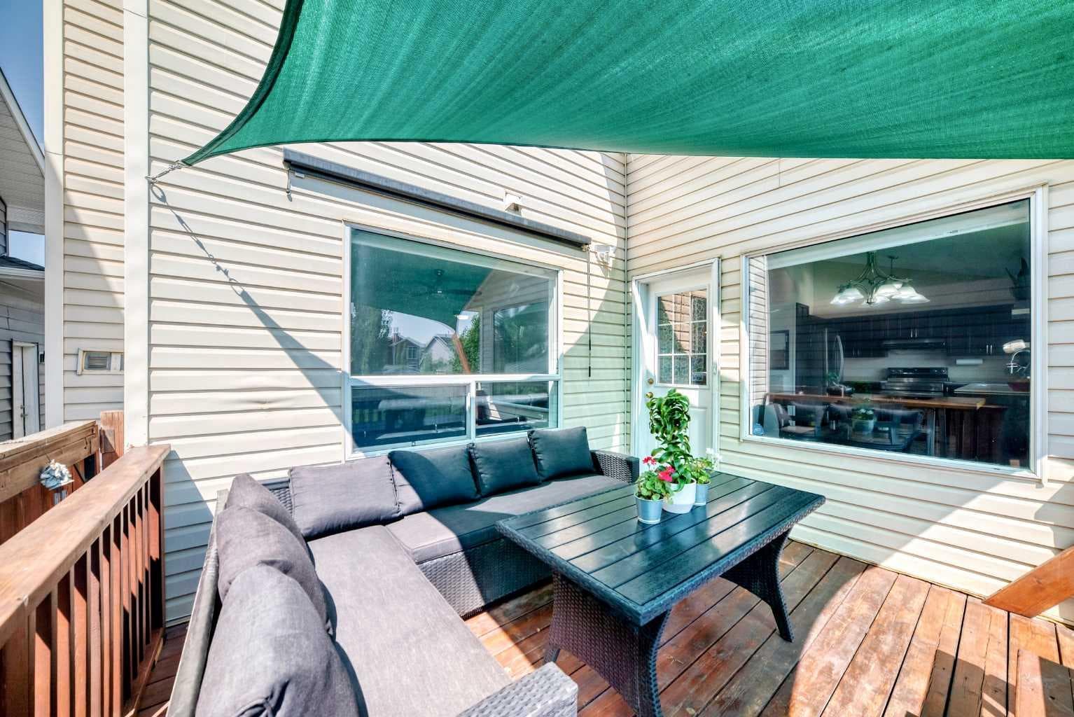 144 Riverstone Crescent SE
