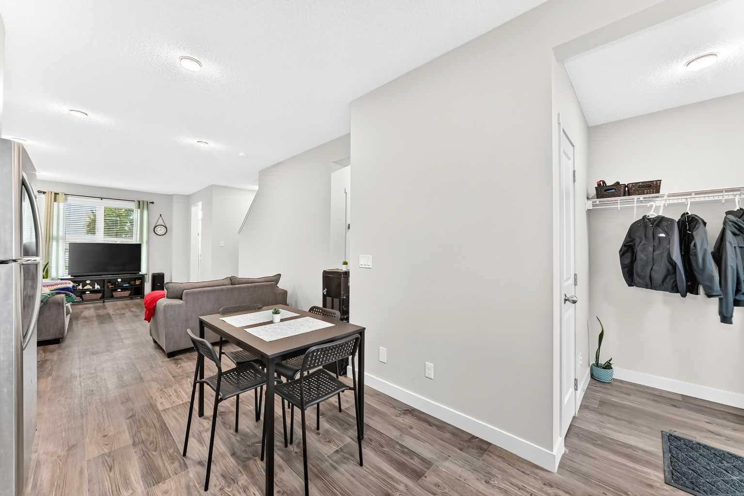112 Carrington Boulevard NW