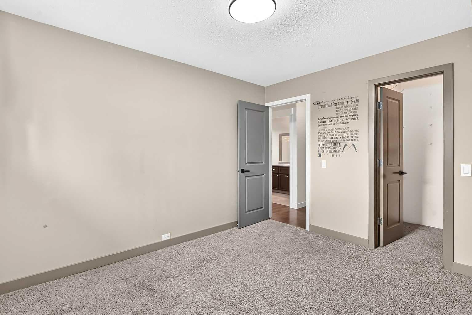5839 Dalkeith Hill  