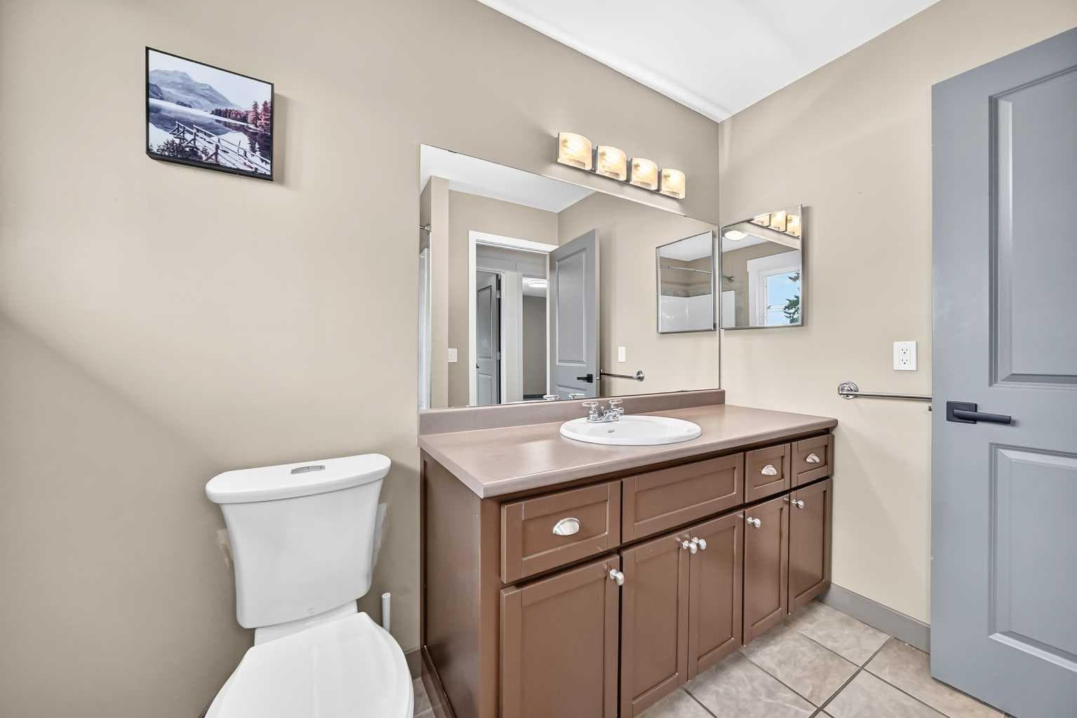 5839 Dalkeith Hill  