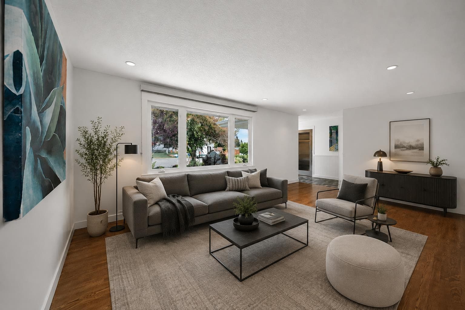 5839 Dalkeith Hill  
