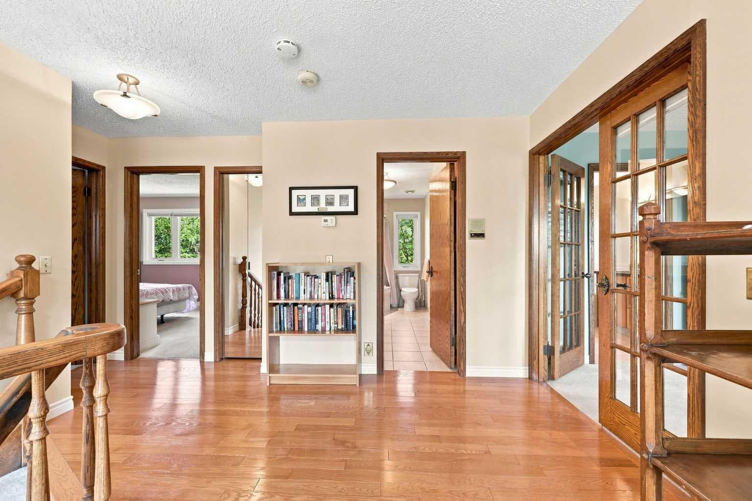 952 Edgemont Road NW