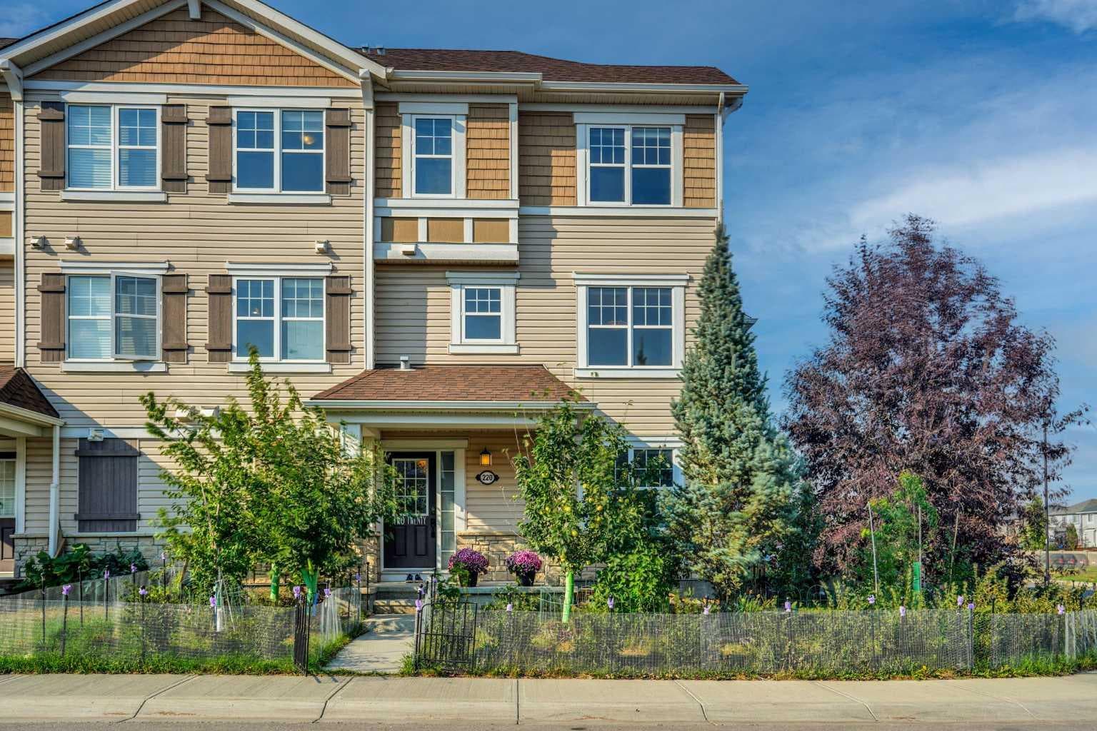 220 windford Crescent 