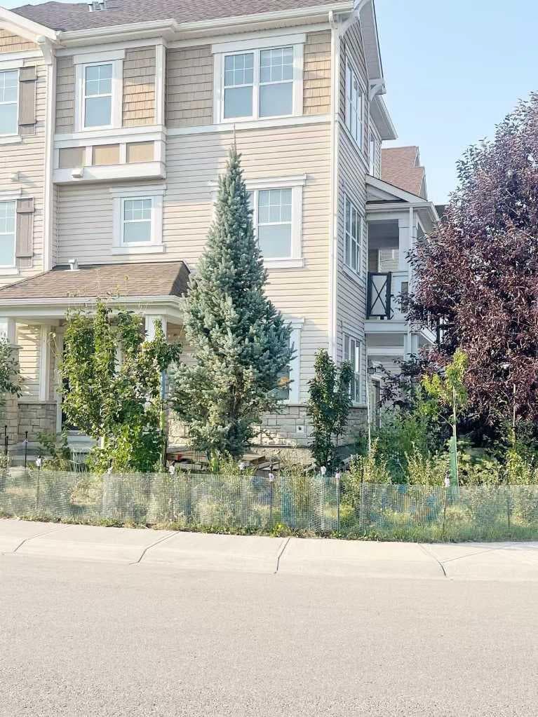 220 windford Crescent 