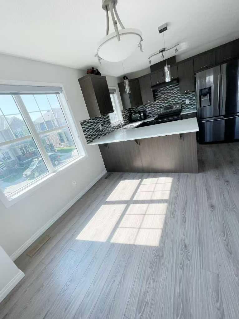 220 windford Crescent 